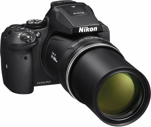 side view of the Nikon coolpix p900 with the lens extended